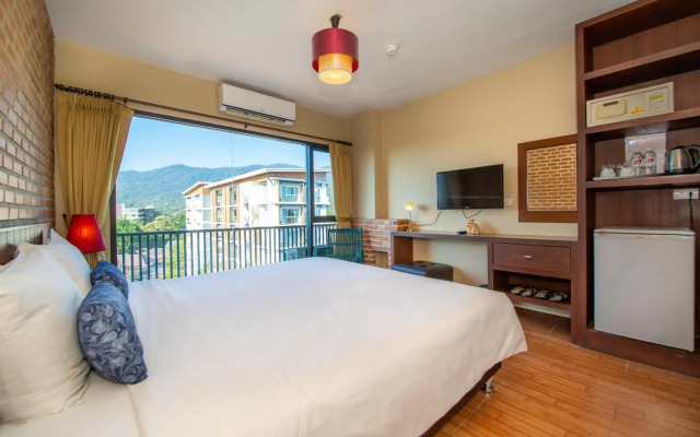 WE Valley Hotel