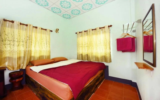 Phu Chaem House