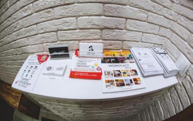 Mini-Hotel At Grandfather Lenin's