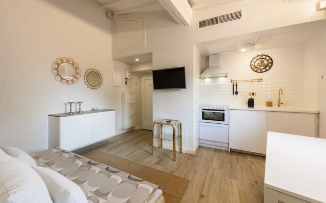 Santa Croce Top by Mmega