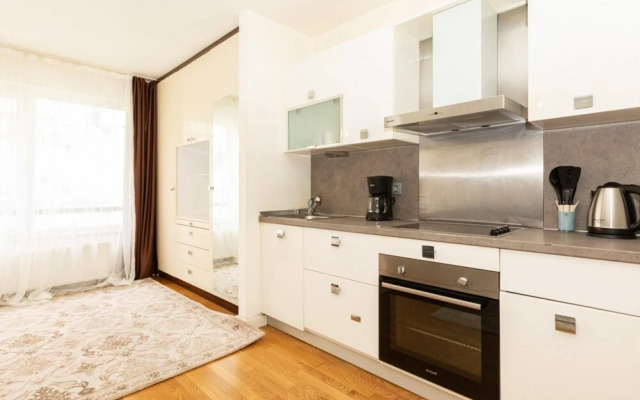 Central Studio Flat With Shared Pool in Sisli