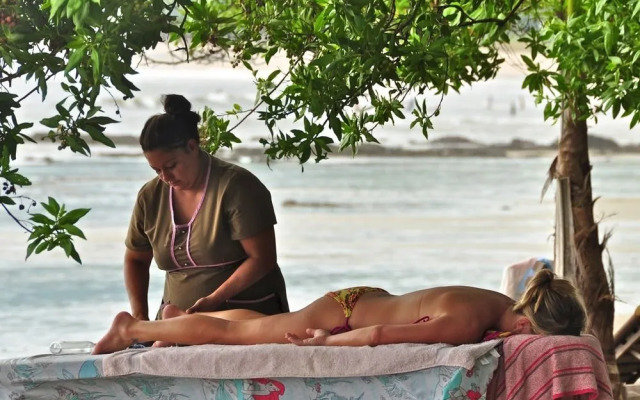 Tropical Sands Dominical Eco Inn