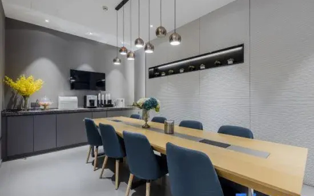 Homeinn Selected Hotel (Nanjing Jiangpu Longhua Road Subway Station)