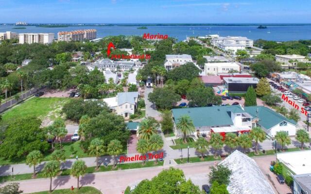 Dunedin Main Street Bungalow