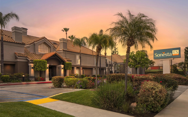 Sonesta ES Suites Chatsworth
