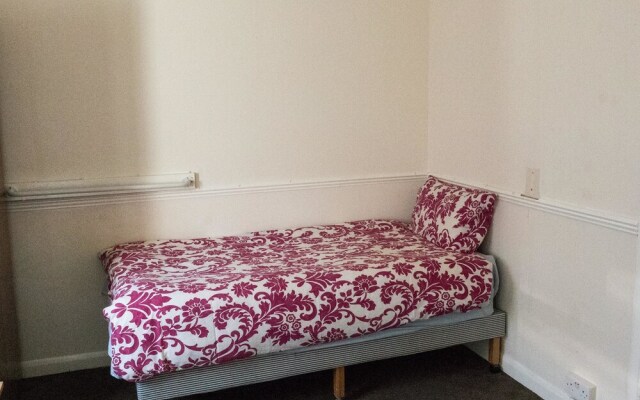 Admiral House M20 Long Term