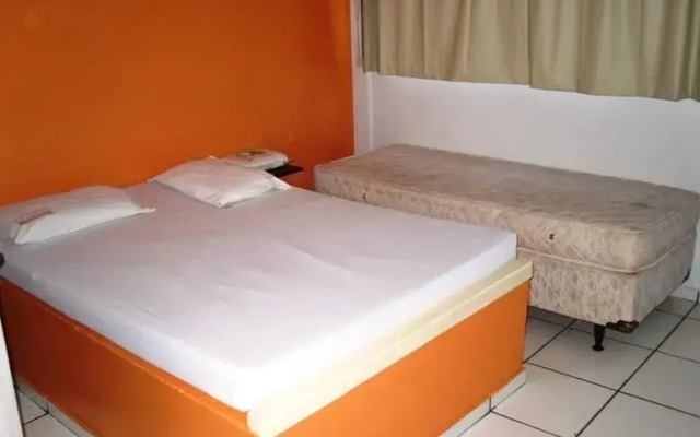 New Fox Hotel