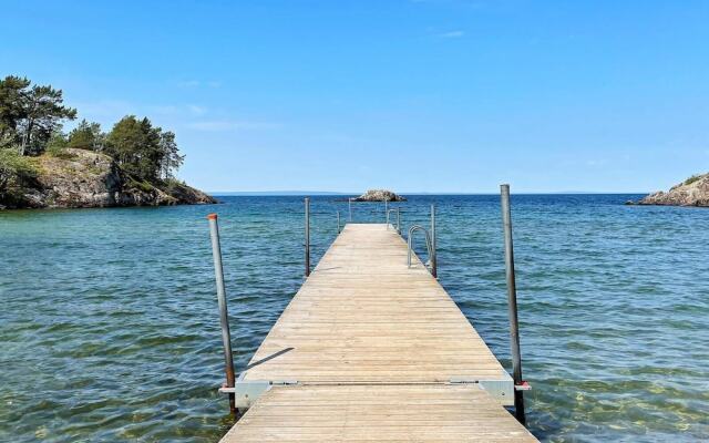 6 Person Holiday Home in Odeshog
