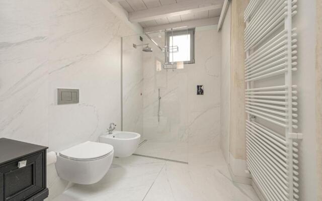 Verona Cathedral Apartments