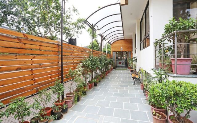 OYO 9594 Hotel Shree Residency