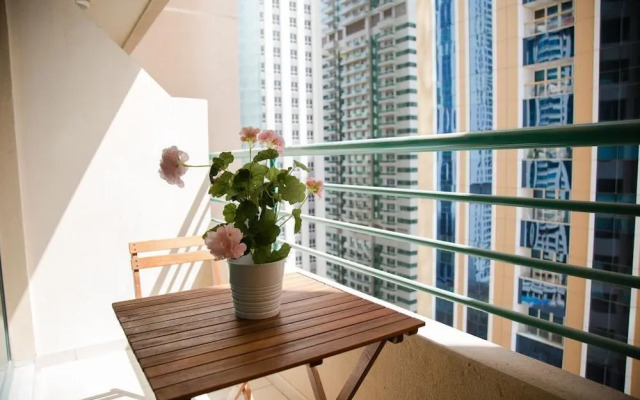 Marina Crown by HiGuests Vacation Homes