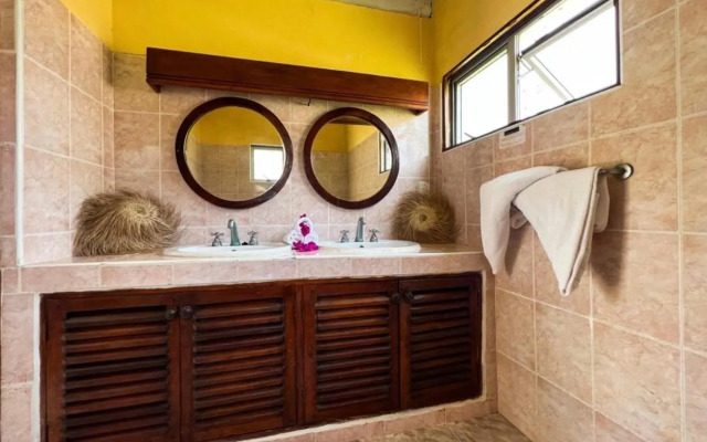 Barracuda Inn Resort