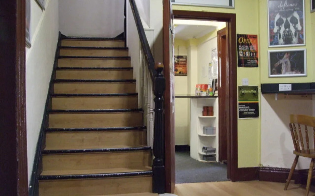 Homefield Rock Hostel