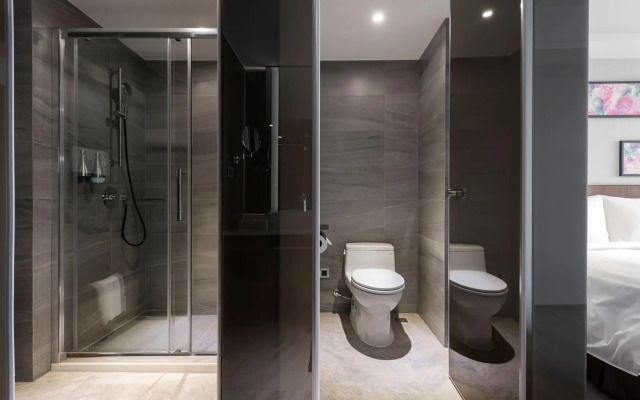 Lakeshore Hotel Yilan