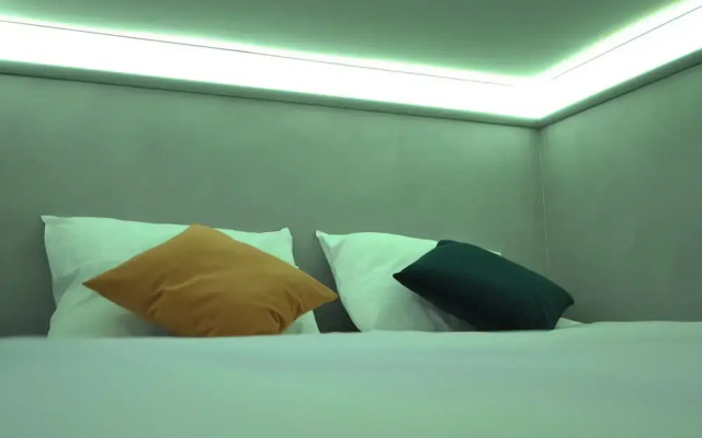 The Hyve Capsule hostel Amsterdam