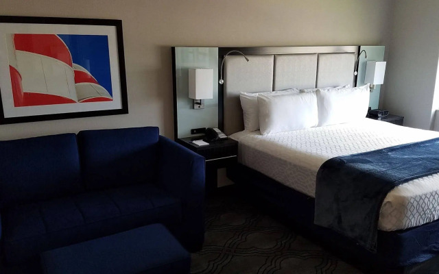 DoubleTree by Hilton St. Louis Forest Park