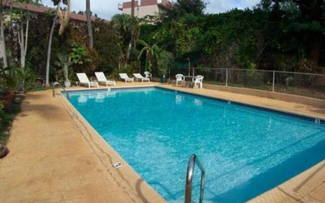 Lahaina Luxury Beach Condos