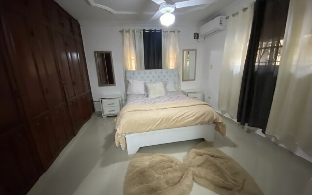 Cozy 3-bedroom Apartment in Santo Domingo!