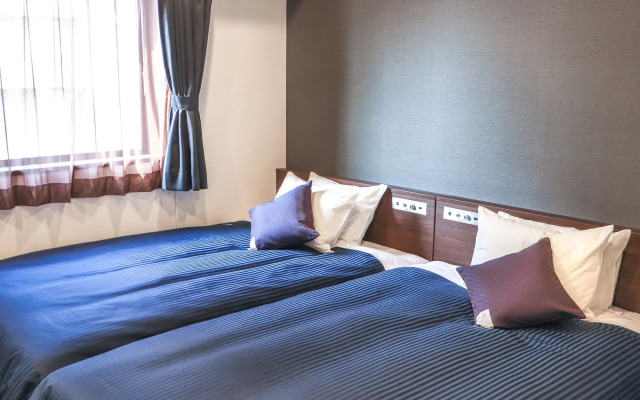 Hotel LiVEMAX Chibaminato Ekimae