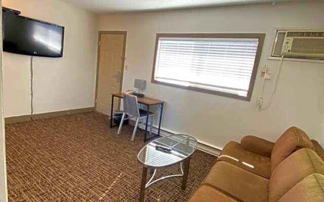Coast Penticton Hotel