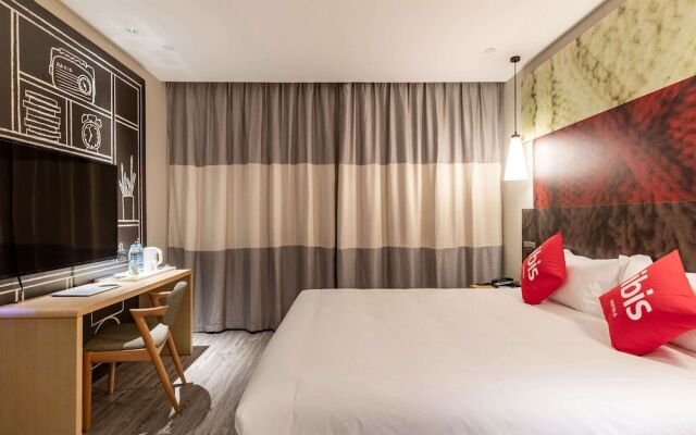 Ibis Xiamen Dongdu Cruise Center Hotel