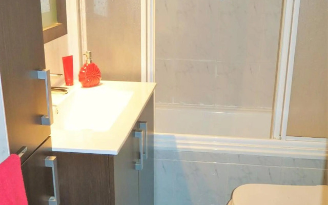 Bianca Seaview & Beach Apartment