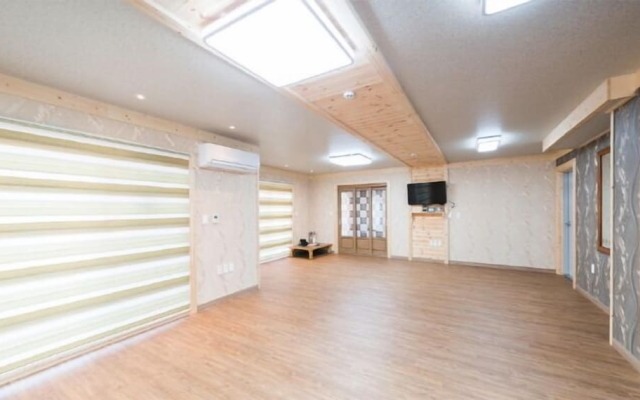 Red Windmill Pension