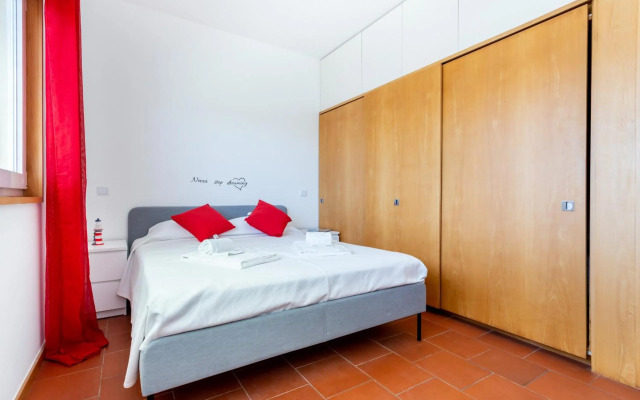 Marina Lovers by Seewest