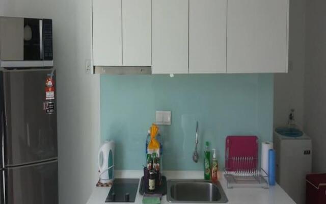 Mansion One Service Suite