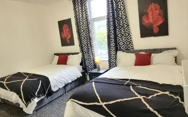 Cozy 4-bed House in Accrington