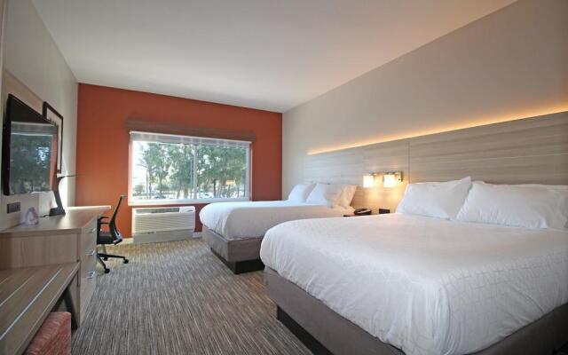 Holiday Inn Express & Suites Ocala, an IHG Hotel