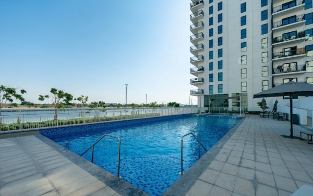 Chic Apt on Yas Island cls to ALL Main Attractions