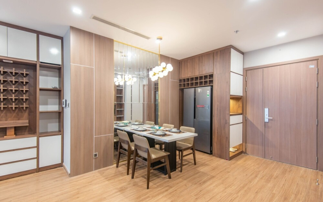Luxury 1BR Vinhomes Metropolis
