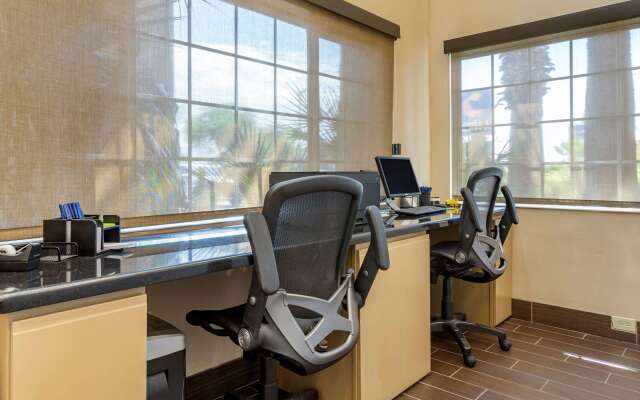 Comfort Inn & Suites North Tucson - Marana