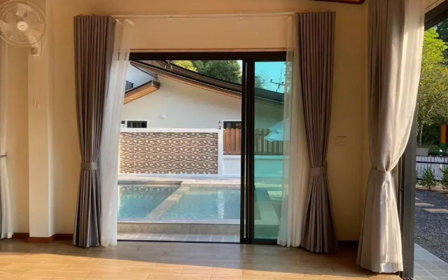 Chaison Hill Resort Khanom