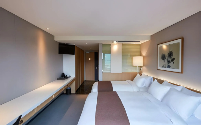 Eden Paradise Hotel