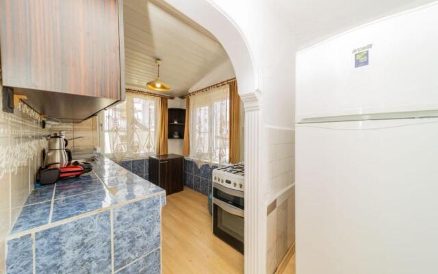 Central Flat With Balcony and Terrace in Muratpasa