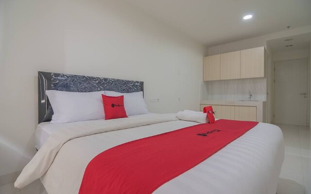 RedDoorz Apartment @ Sentul Tower