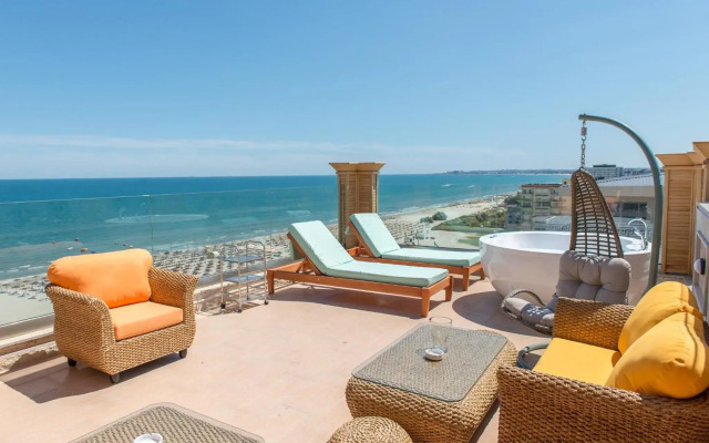 Phoenicia Royal