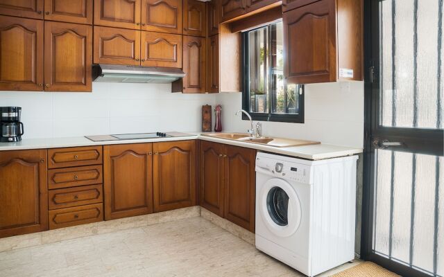 Silver Apartment
