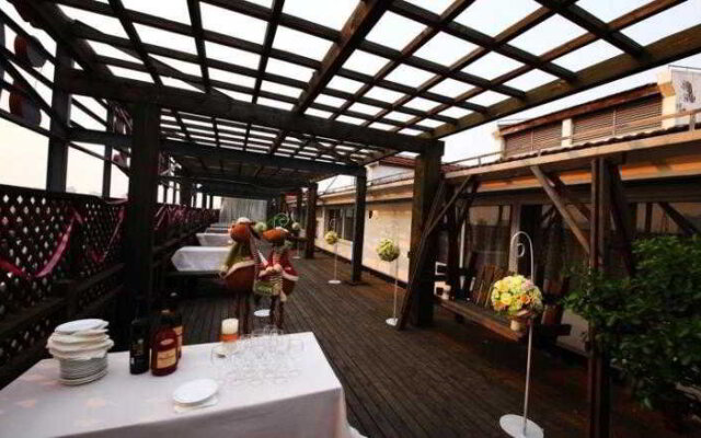 Shanghai Airlines Travel Hotel