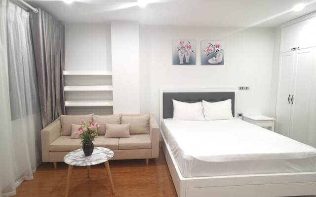 Huyhomestay Hotel & Apartment