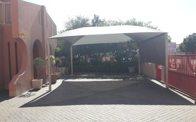 Diphororo Guest House