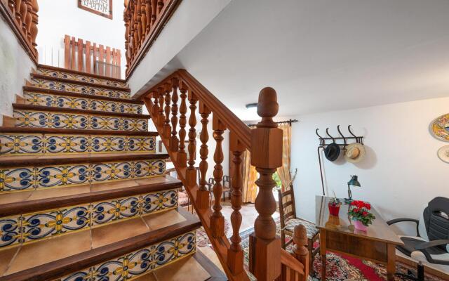 ES PUJOLS - Chalet with terrace in Campanet. Free WiFi