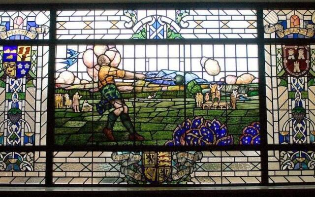 Huntly Arms