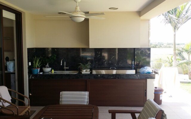 Noufaro Luxury Villa