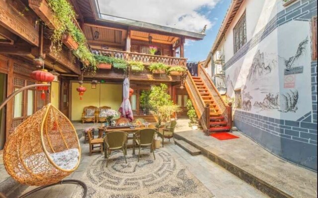 Lijiang South of Cloud Boarder Inn