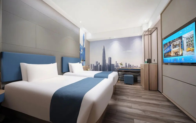 Naive S Hotel