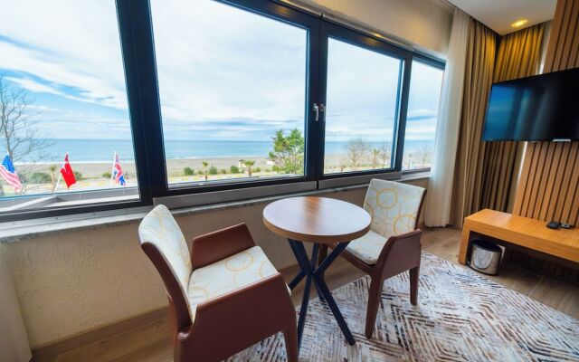 Pera North Hotel - Lounge & Restaurant