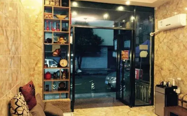 Shanxueshan Villa Hotel (Yangshuo West Street Lijiang Branch)